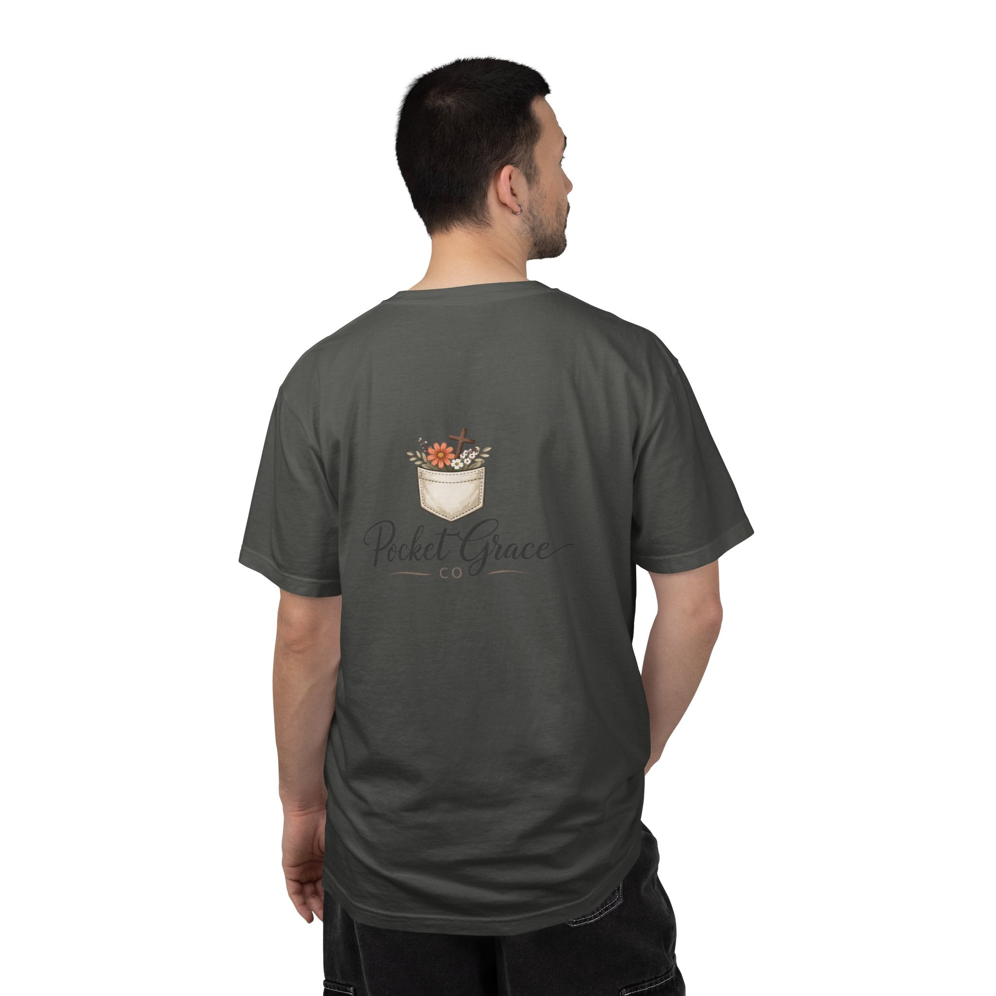 Pocket Grace Tee (Pepper)